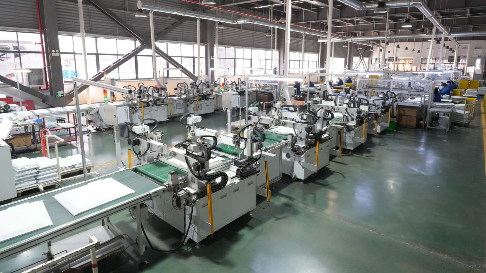 Ningbo YQ Lighting Technology Co., Ltd.